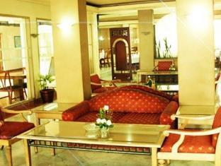 Hotel Royal Palace Bandung Luaran gambar