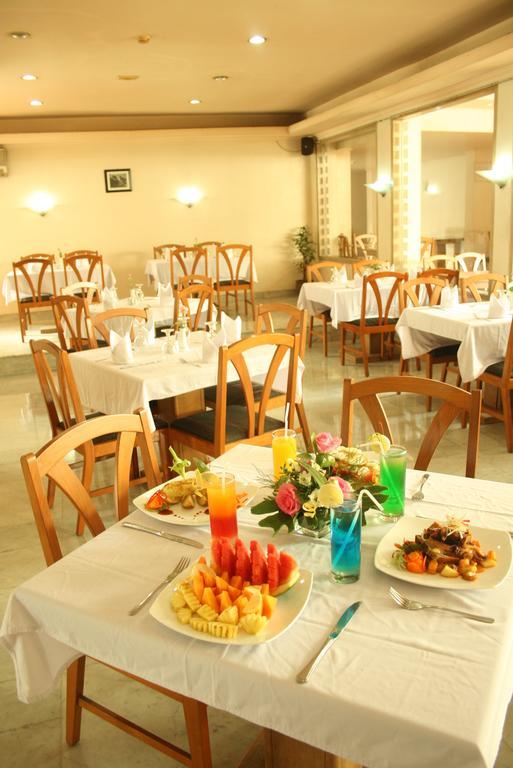 Hotel Royal Palace Bandung Luaran gambar