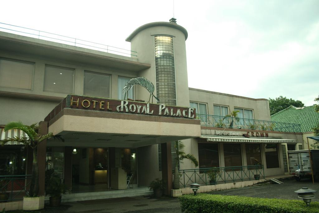 Hotel Royal Palace Bandung Luaran gambar